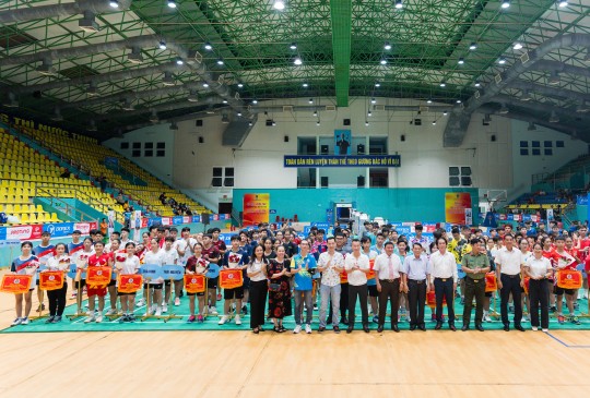 Khai mạc Giải Vô địch Cầu lông trẻ Quốc Gia năm 2024 