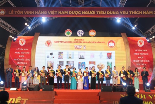 DONEXGROUP VINH DỰ LỌT TOP 2 & TOP 3 “HÀNG VIỆT NAM ĐƯỢC NGƯ